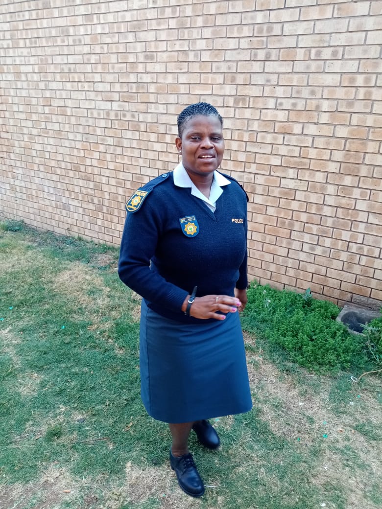 780px x 1040px - South African Policewoman Forces Son To Have S#x With Her, Video Causes  Outrage (Watch) - Face of Malawi